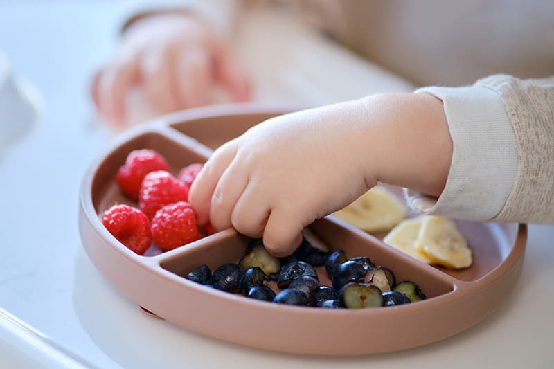 The Importance of Feeding Therapy: Ensuring Good Nutrition for a Problem Eater | Chicago Speech Therapy